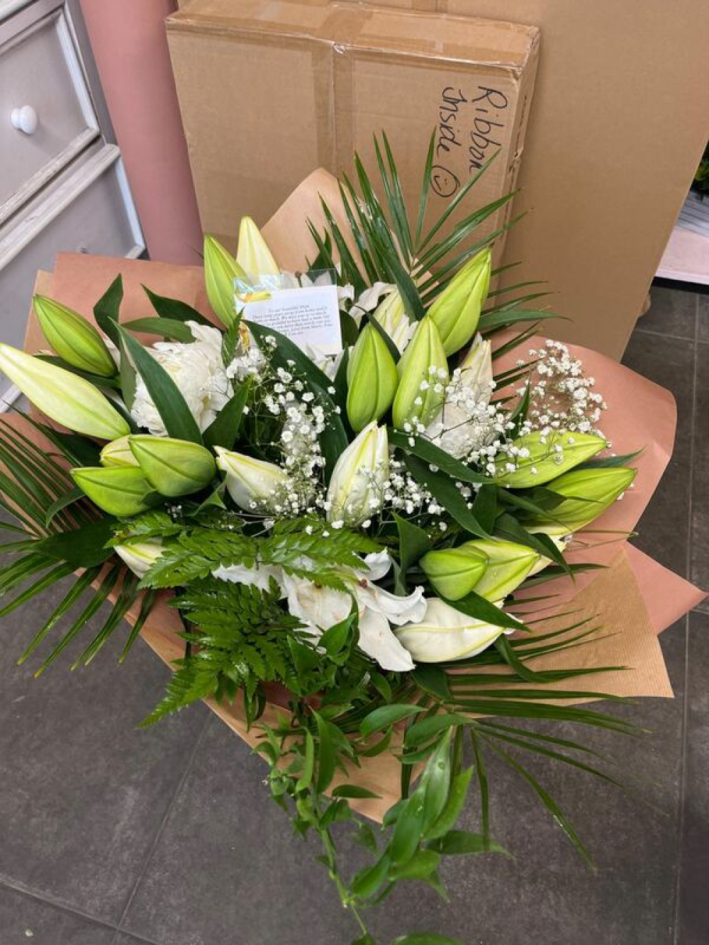 Luxury Lillies Product Image